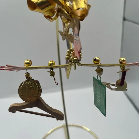 KAREN ROSSI SILVESTRI Flight "Charge It" Multicolor Metal Ornament - Picture 5 of 5